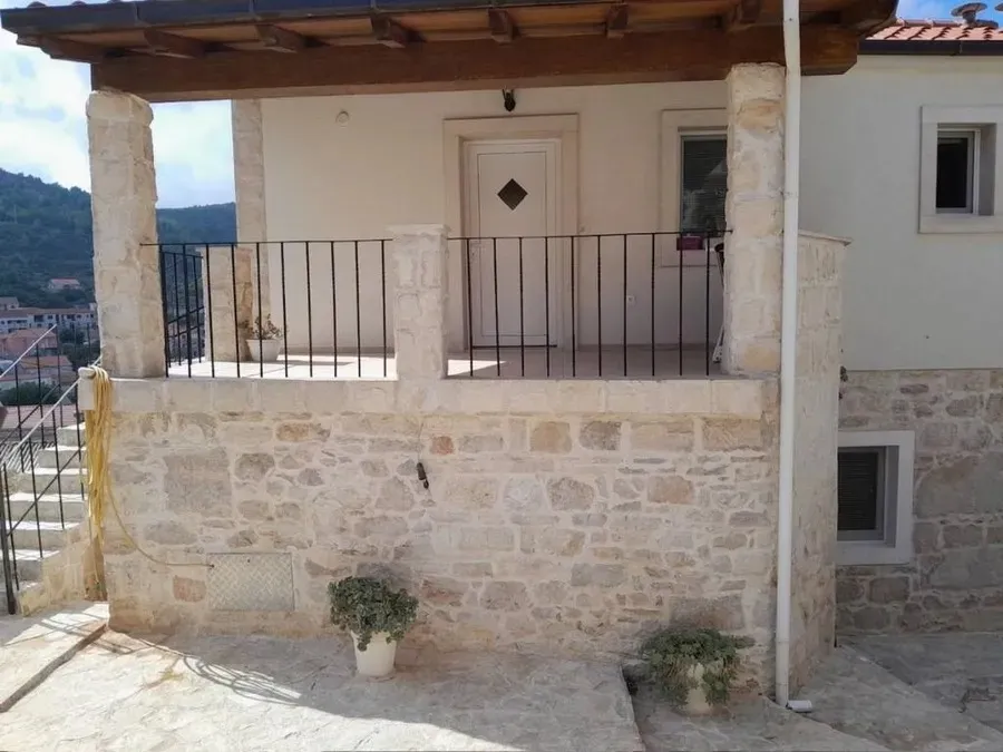 Kuća na prodaju - Blato - cover
