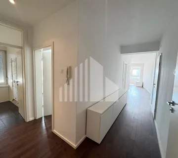 Zagreb, Črnomerec, novouređen 3s stan ili poslovni prostor, 70m2 - cover