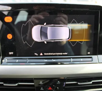 VW Golf VIII 1.0 eTSi DSG - cover