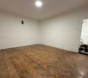 IZNAJMLJUJE SE SAMOSTOJEĆA KUĆA NA KRUGAMA – 50 m² - cover