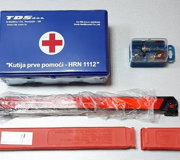 Prva pomoć, set žarulja, Euro trokut, torbica - Set auto opreme - cover