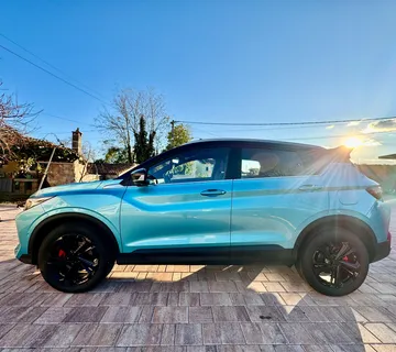 Geely Coolray 2025 - cover