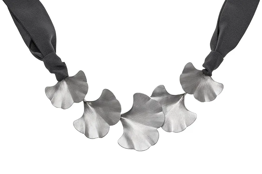 Ginko ogrlica - cover