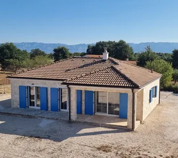 Ninski stanovi, dalmatinska, kamena kuća(107m2), NOVOGRADNJA - cover