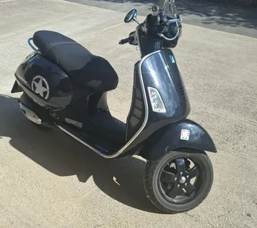 Vespa GT 200 - cover