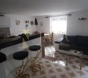 NOVI VINODOLSKI, 55 M2, PRILIKA!! - cover