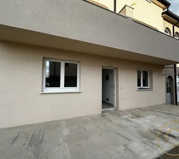 Jednosoban stan u prizemlju, dobra lokacija - cover