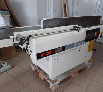 Ravnalica SCM FS520 - cover