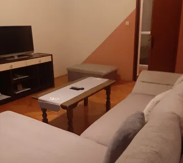 Smještaj za 3 radnika - Veliko polje - cover