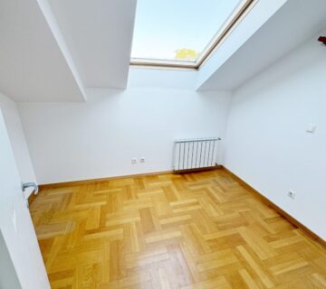 Trosobni stan u Samoboru, Giznik sa parkirnim mjestom, 86m2 - cover