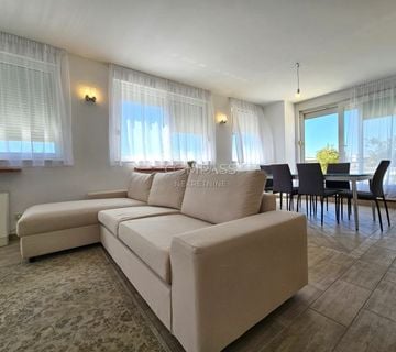 Prekrasan, prostran stan: Bol, Split, 120.00 m2 (iznajmljivanje) - cover