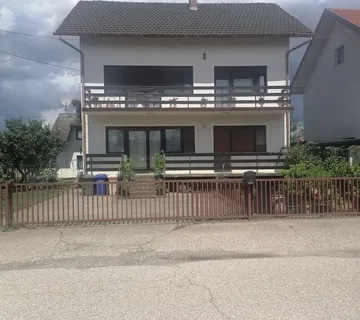 IZNAJMLJUJE SE SMJEŠTAJ ZA RADNIKE (8 OSOBA) VELIKA GORICA - cover