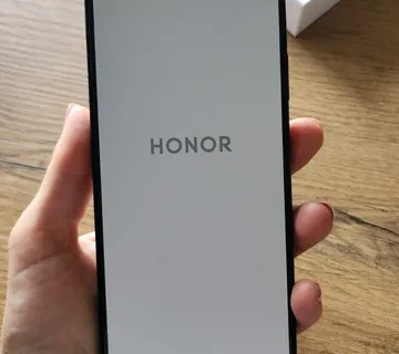 Novi Honor 200 Smart mobitel, 256 GB, crni - povoljno! - cover