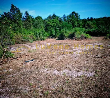 Kršan, Istra - Građevnisko zemljište 547m2, sa građevinskom dozvolom - cover