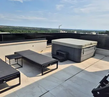 TAR-PENTHOUSE NA PRODAJI , POGLED MORE (prodaja) - cover