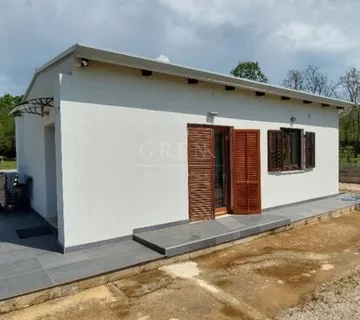 Kućica sa velikim zemljištem Poreština (prodaja) - cover