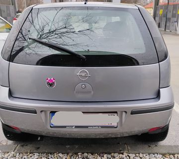 Opel Corsa 1.2 - cover