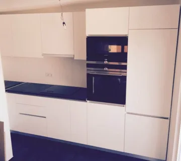 Kuhinja bijela mat - cover