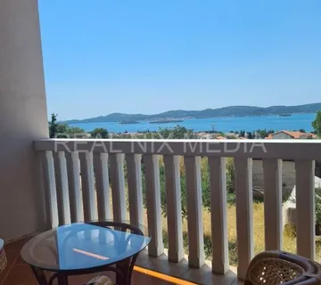 Sv. Filip i Jakov-KUĆA SA 2 STANA I POGLEDOM NA MORE! - cover