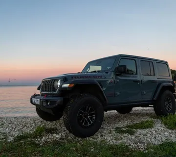 Jeep Wrangler Rubicon X 4dr 4x4 automatik - cover