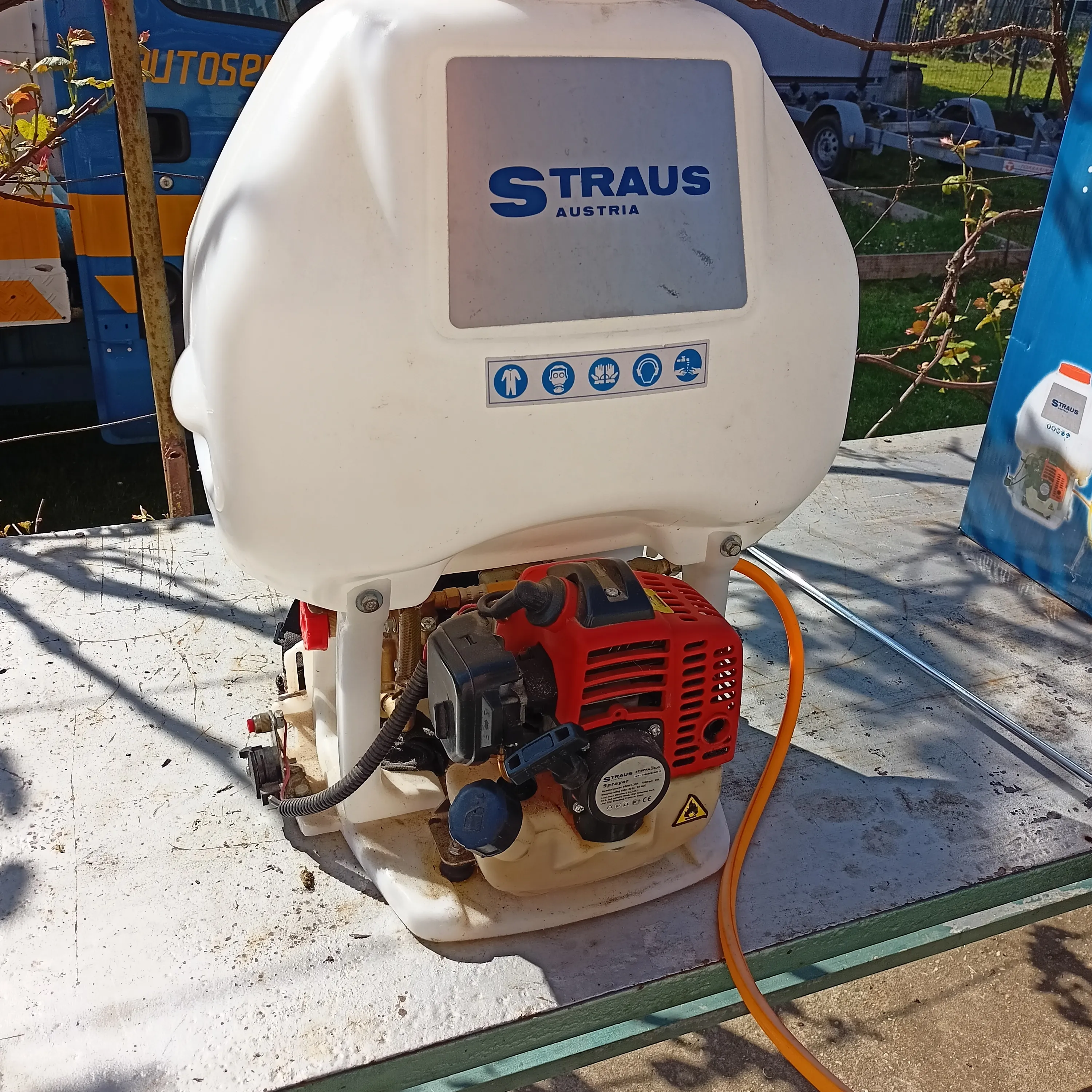 motorna leđna šprica strauss,20 lit,malo korištena, kao nova,165 eu - cover