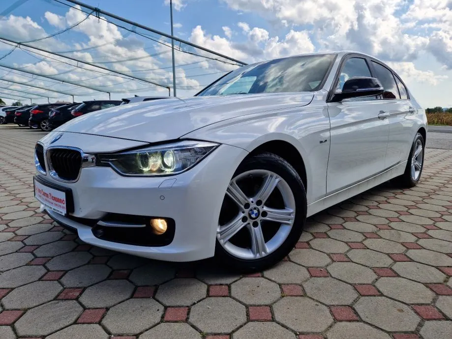 BMW 318xd 2015.,4x4, Sport, NAVI, BI-XENON, PARK SENZ.,GRIJ SJED, ALU - cover
