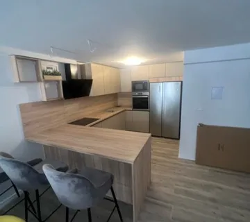 Kuhinja sa šankom - cover