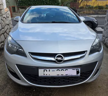 Opel Astra 1,6 CDTI - cover