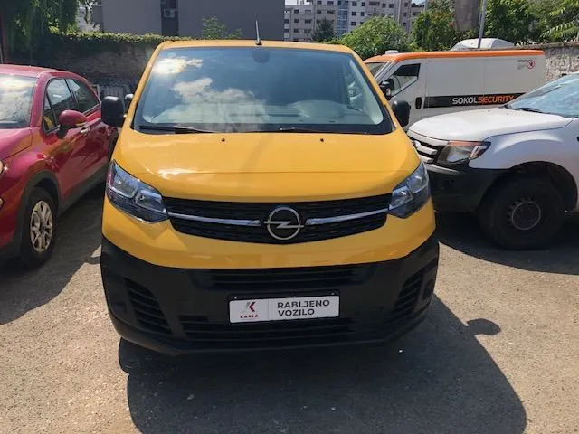 Opel Vivaro E, 2022 god. - cover