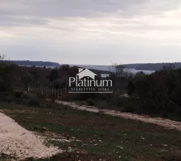 Istra,Pomer zemljište s pogledom na more - cover