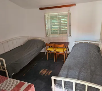 Smještaj za 9 radnika - Šibenik - cover