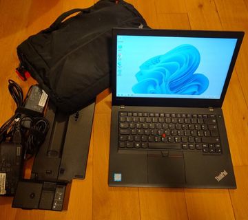 Lenovo T460 laptop, Win11, i5, 8GB RAM, SSD i DOCK, bežični miš - cover