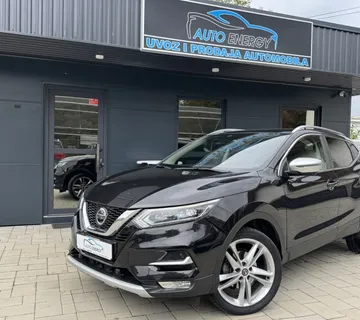 Nissan Qashqai 1,5 dCi 85 kw Full LED, Panorama, Kamera Vel servis - cover