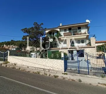 Marina, Trogir, kamena kuća blizu mora na prodaju (prodaja) - cover