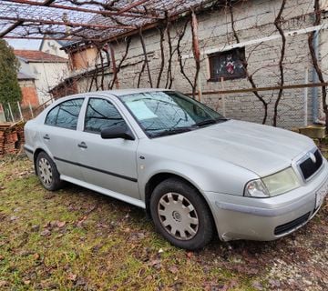 Škoda Octavia - registrirana 09/25 - cover