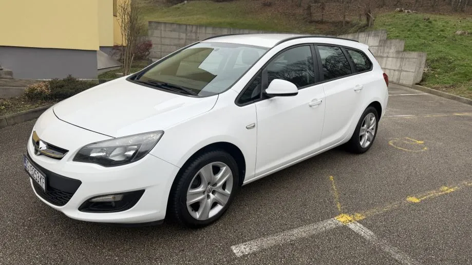 Opel Astra Karavan 1,7 CDTI - cover