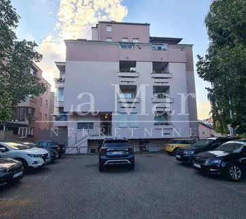 SESVETE- stan za adaptaciju odličnog rasporeda - cover