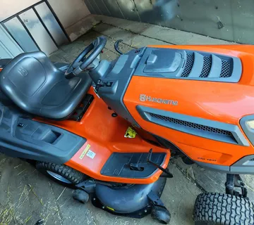 Traktor kosilica Husqvarna cth 184t - cover