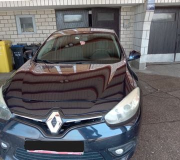 Renault Fluence 1,5 dci - cover