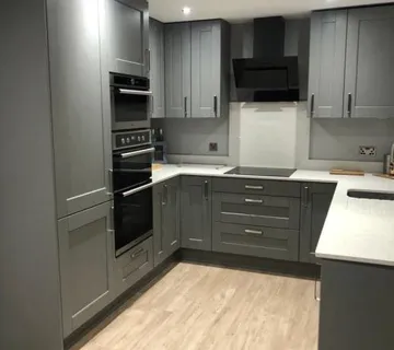 Kuhinja sa lakiranim frontom mdf sa ukladom - cover