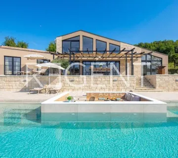 Kašćerga, Istra - Luksuzna vila u srcu Istre - cover