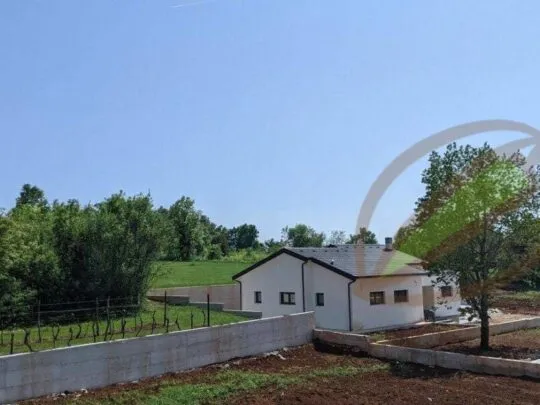 Istra Labin kuća s bazenom novogradnja - cover