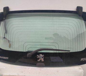 GEPEK VRATA / STAKLO PEUGEOT 107 . - cover