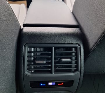 Seat Leon 1,0 EcoTSI Style - cover