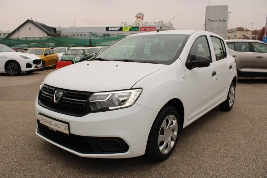 Dacia Sandero 1.0 SCe - cover