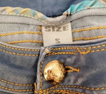 Svijetlo plave traperice - cover