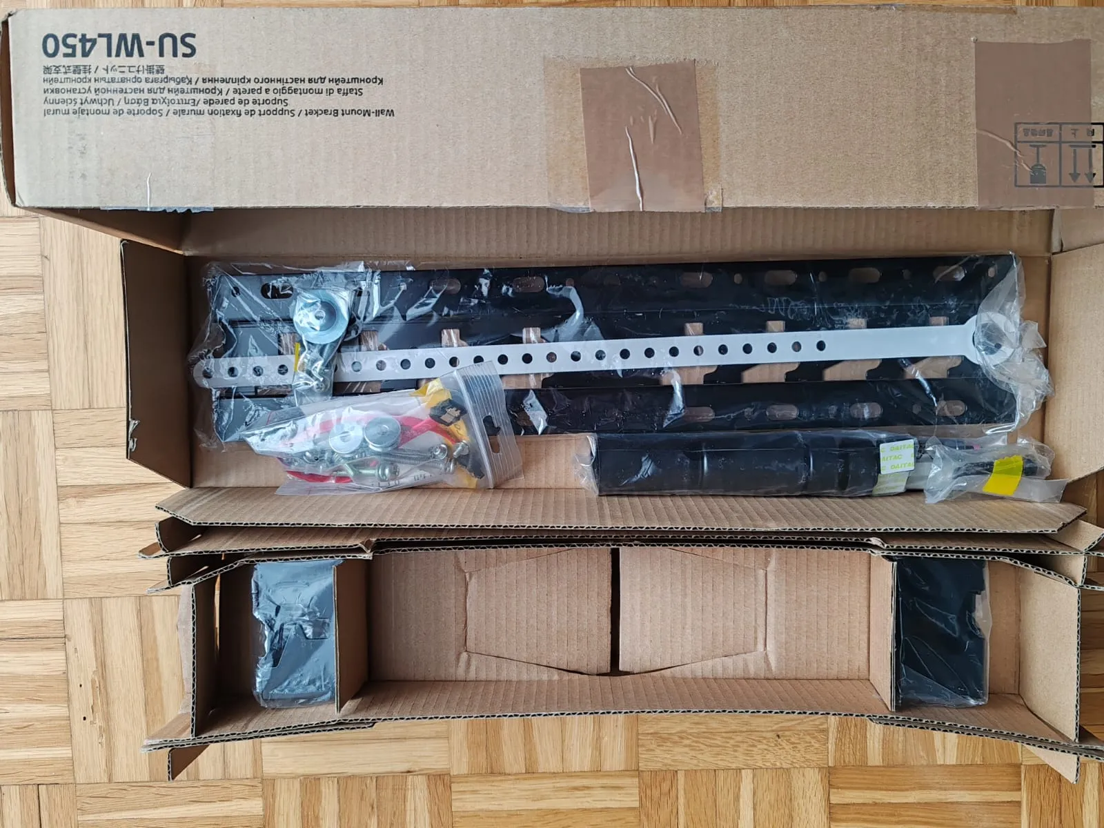 SONY Smart TV KD-55XG7096, 55" kao nov + originalni zidni nosač - cover