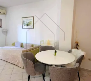 Istra, Labin, Rabac, prekrasan stan + spremište/konoba - cover