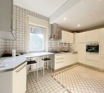 Zagreb, Donji grad- stan za najam, 140 m2 - cover
