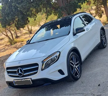 Mercedes-benz GLA 200 cdi automatic - cover